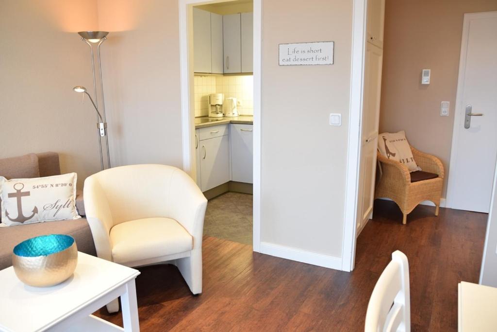 Schoenes Neues Hochwertig Renoviertes 2-Zimmer Appartement In Der 4. Etage. เวสเทอร์แลนด์ ภายนอก รูปภาพ